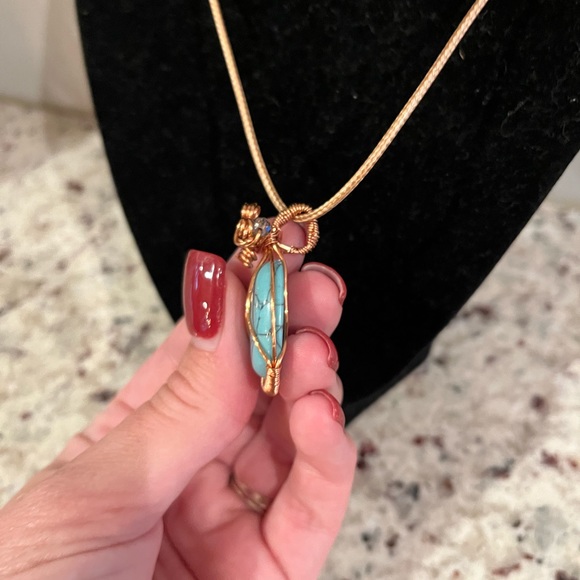 Turquoise Necklace - Picture 3 of 3